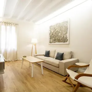 Cream Homes La Rambla, Turismo De Interior Apartment